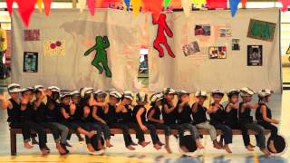 Clip spectacle maternelle 2015 [upl. by Vandervelde]