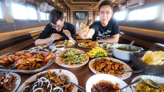 God’s Own Country SOUTH INDIAN SEAFOOD on Houseboat  Backwaters  Kerala India [upl. by Jenny]