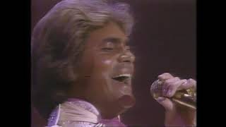 Engelbert Humperdinck Live In Las Vegas at The Hilton Full Concert 1982 [upl. by Ximenez]