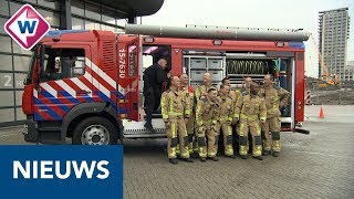 Brandweerwagen 20 voor het Laakkwartier  OMROEP WEST [upl. by Ehsrop]