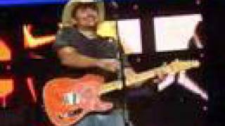 Brad Paisley  Ticks Live Tinley Park Illinois [upl. by Henka]