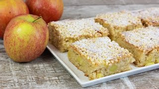 Saftiger Apfelkuchen vom Blech  Schneller Apfel Kuchen  Blechkuchen [upl. by Jerman]