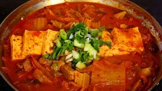 Kimchi Stew Kimchijjigae 김치찌개 [upl. by Annavaj]