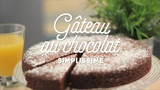 Gâteau au chocolat simplissime  CuisineAZ [upl. by Ardnod339]