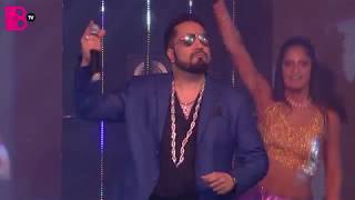 Mika Singh Performs Live at BritAsia TV Music Awards 2018 [upl. by Repotsirhc]